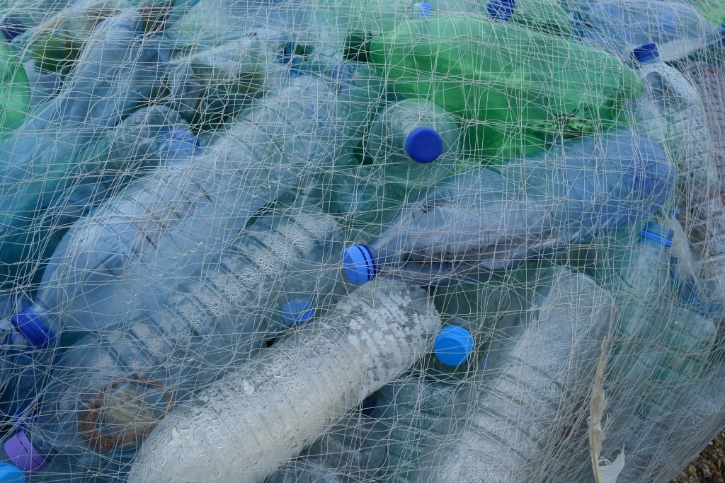 botellas de plástico